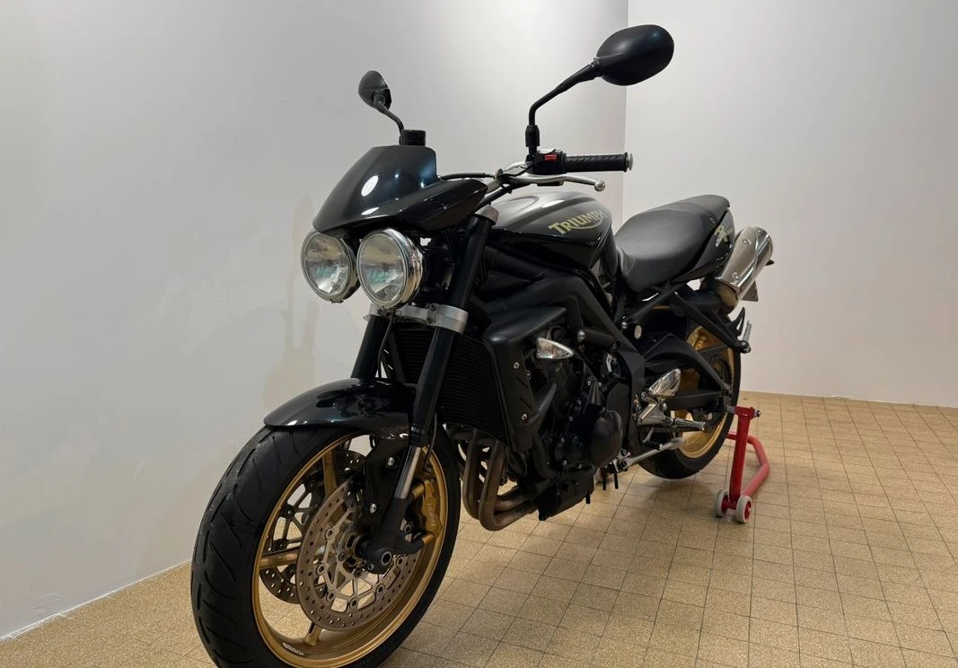 Triumph Street Triple 675