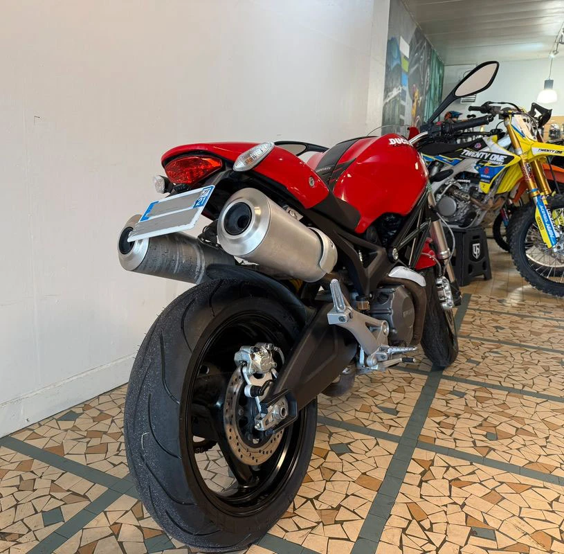Ducati 696 Monster
