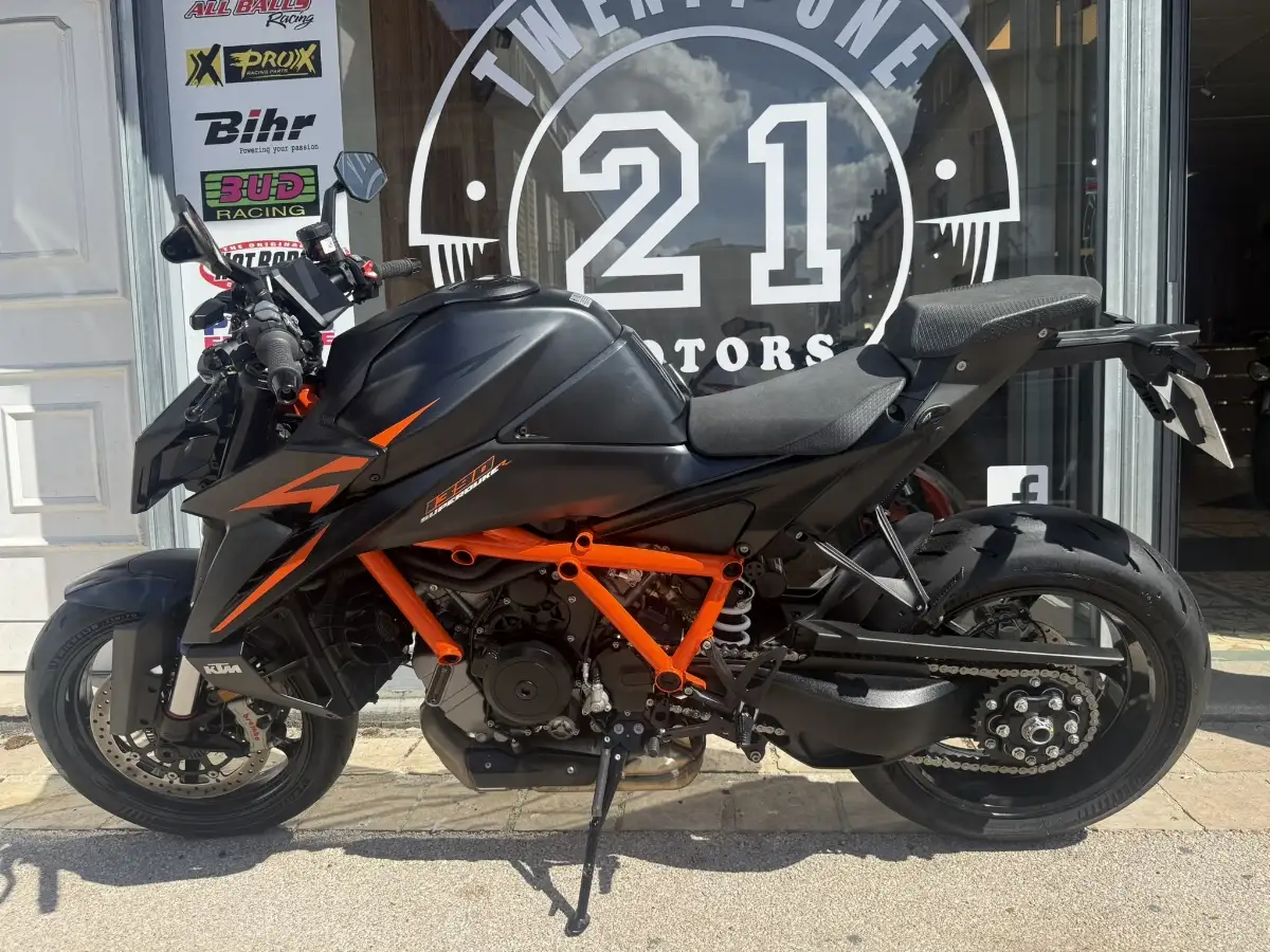 1390 SUPER DUKE R EVO