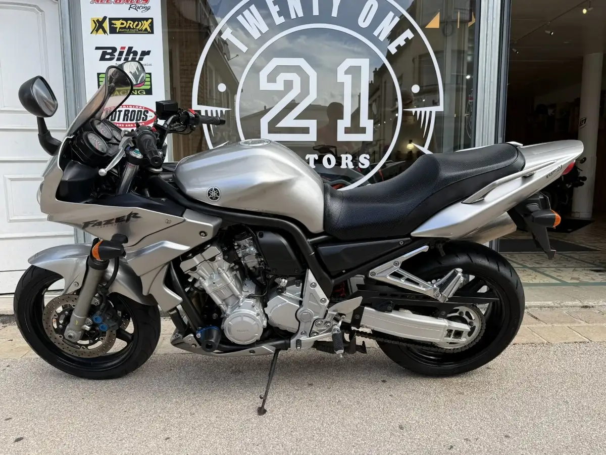 Yamaha 1000 FAZER