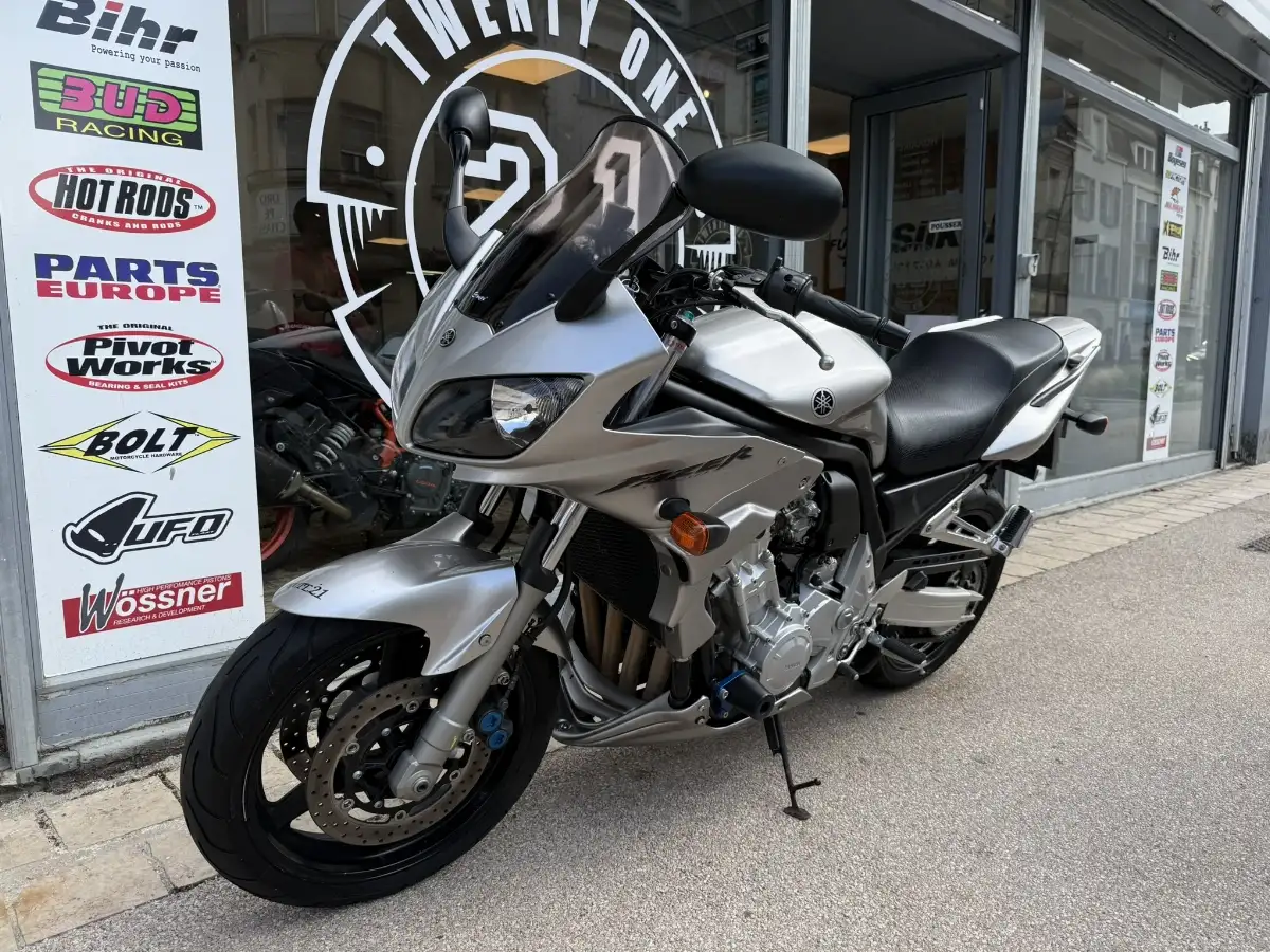 Yamaha 1000 FAZER